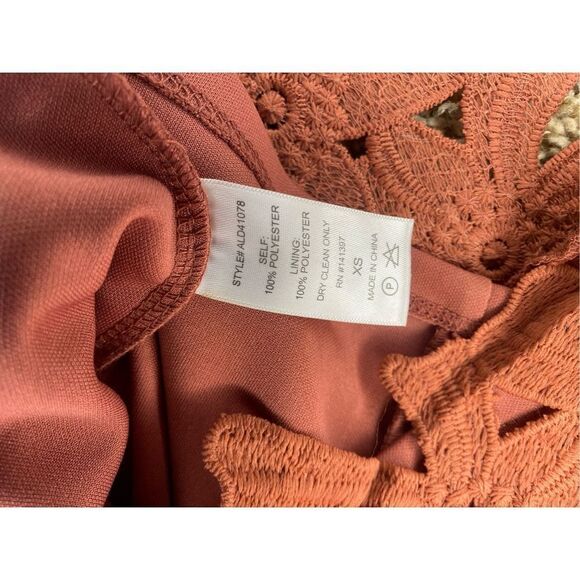 ASTR The Label Womens Mini Dress Bodycon Lace Sleeveless Brown Size Extra Small - Picture 5 of 9